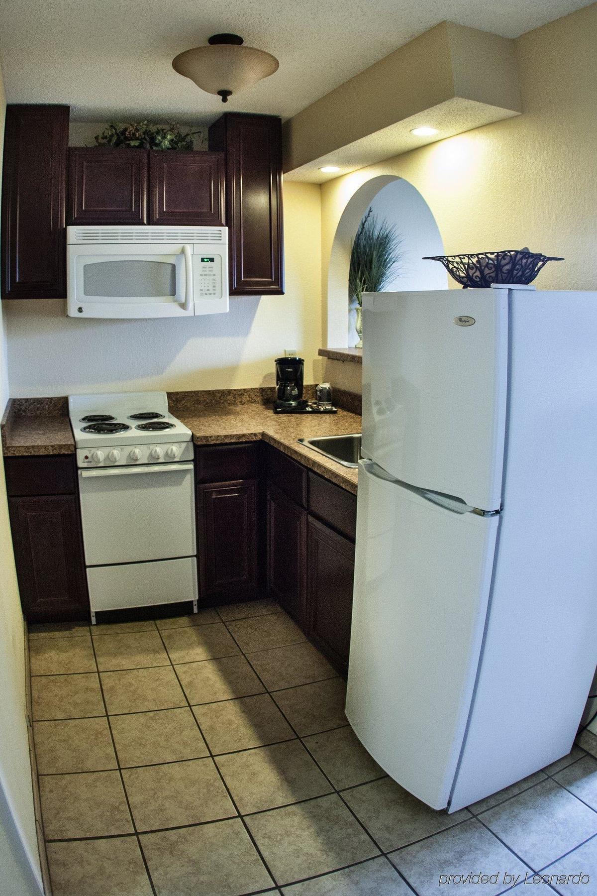 Inn&suites Hotel 3*