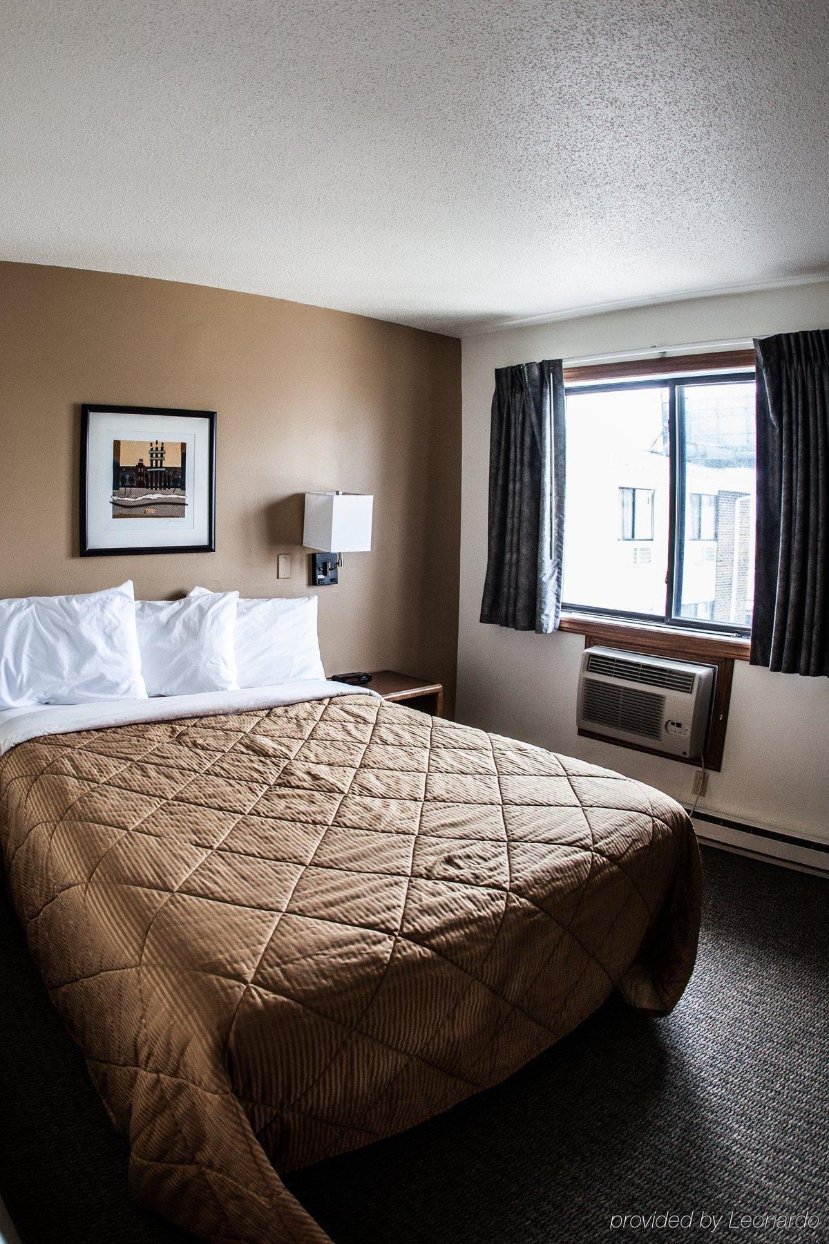 Inn&suites Fargo